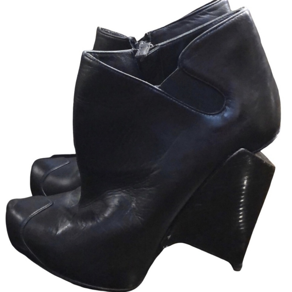 Nicholas Kirkwood Black Sculpture Wedge Ankle Boot 6